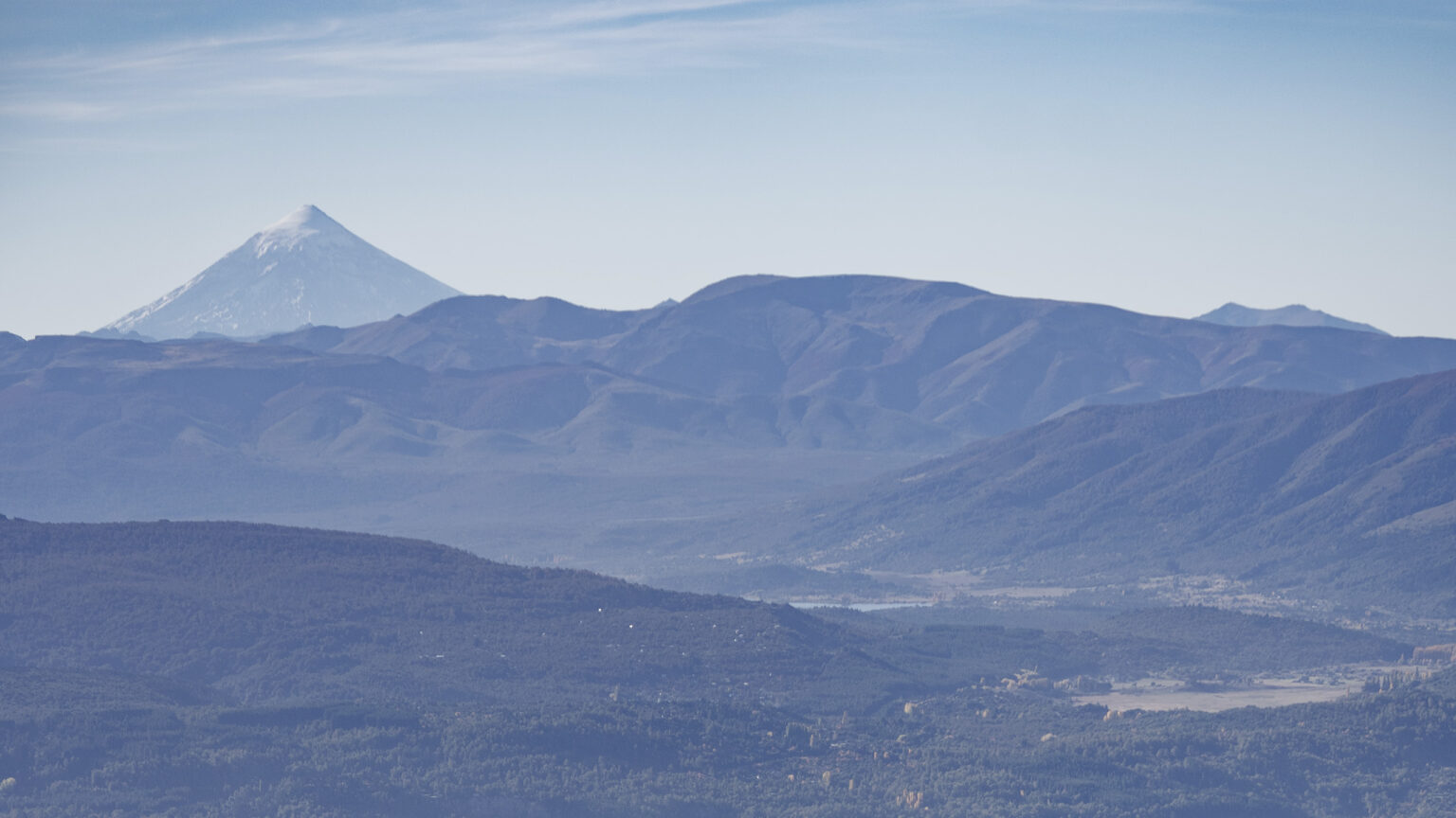 Flyer de Patagonia Run 2027 – trail running en San Martín de los Andes, Neuquén